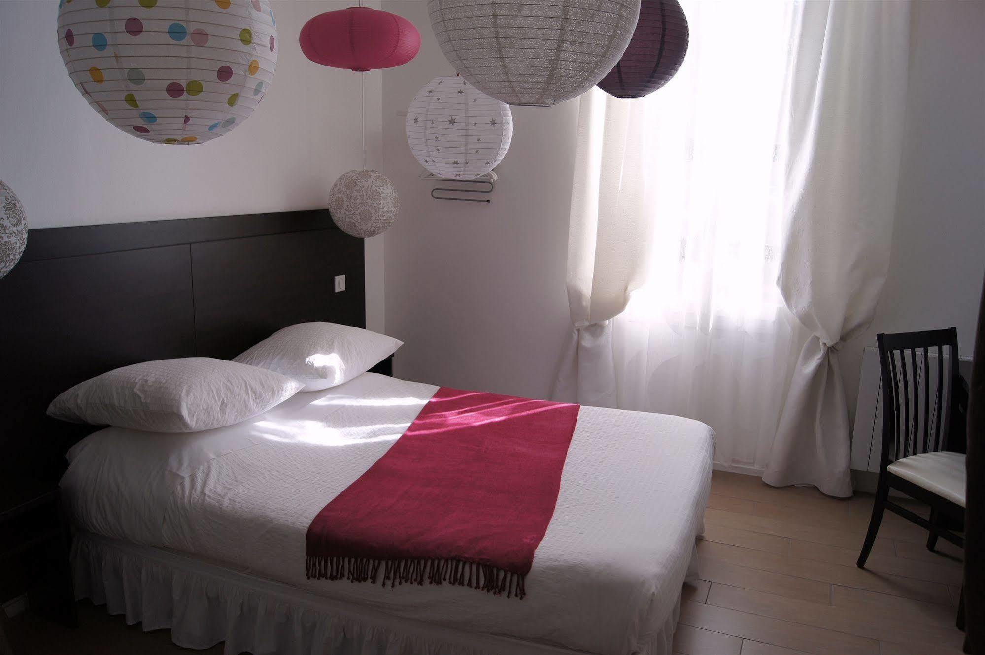 Aquitain Hotel Gare Saint-Jean بوردو المظهر الخارجي الصورة